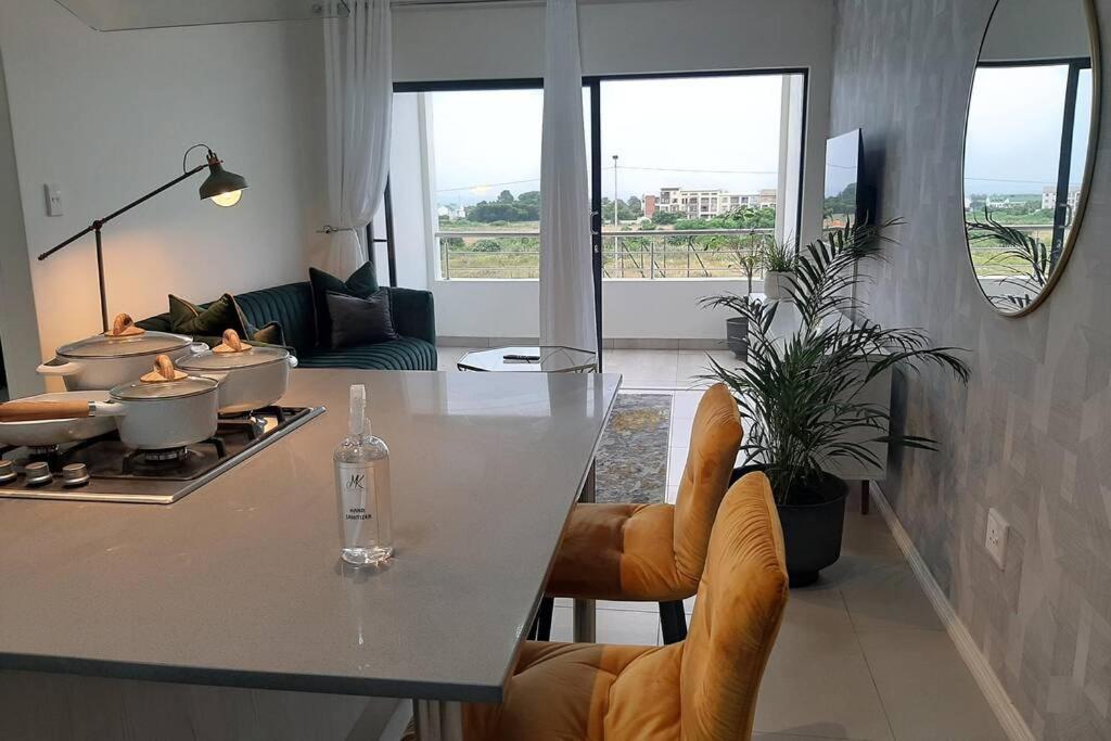 Mikeys Place On New: 2Bed2Bath No.1 With Free Wifinetflix มิดแรนด์ ภายนอก รูปภาพ